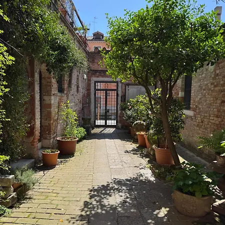 Dimora Veneziana Gæstehus Venedig